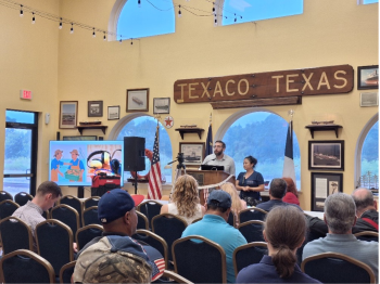 Lukas Richards, MD, presentation at Docside Clinic: Connecting Docs to Docks